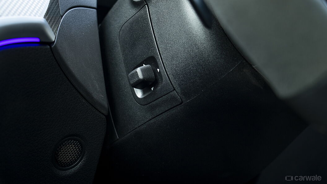 Mercedes-Benz AMG C 43 Steering Adjustment Lever/Controller