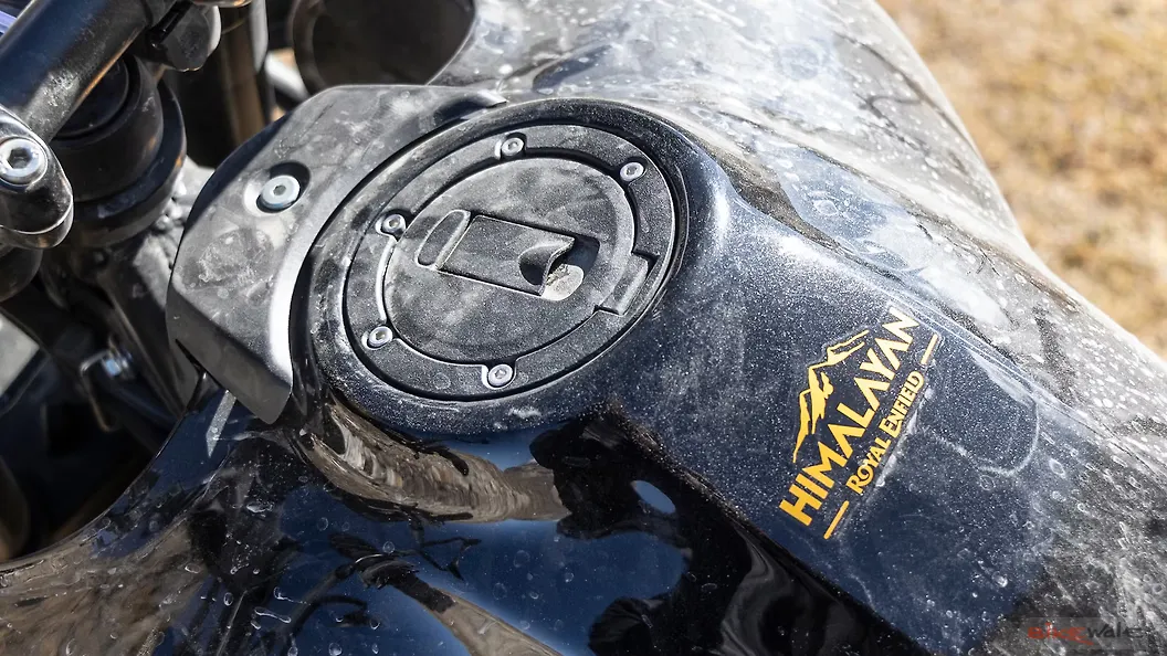 Royal Enfield Himalayan 450 Fuel Tank Image BikeWale