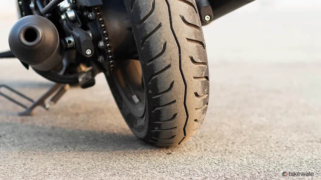 Royal Enfield Shotgun 650 Rear Wheel Image – BikeWale