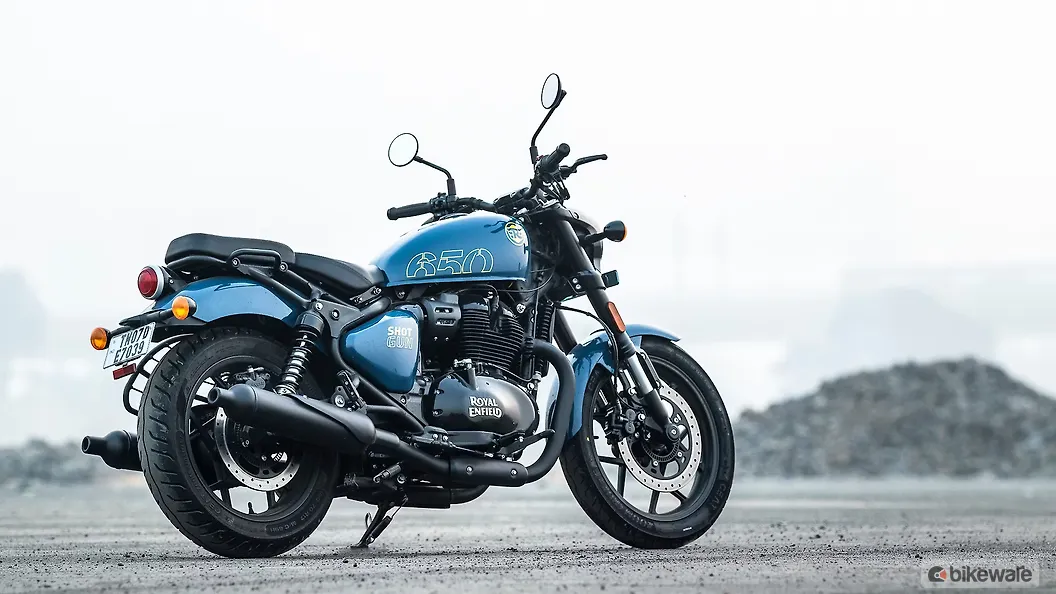 Royal Enfield Shotgun 650 Right Rear Three Quarter