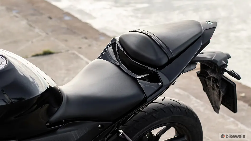 Yamaha YZFR3 Bike Seat Image BikeWale