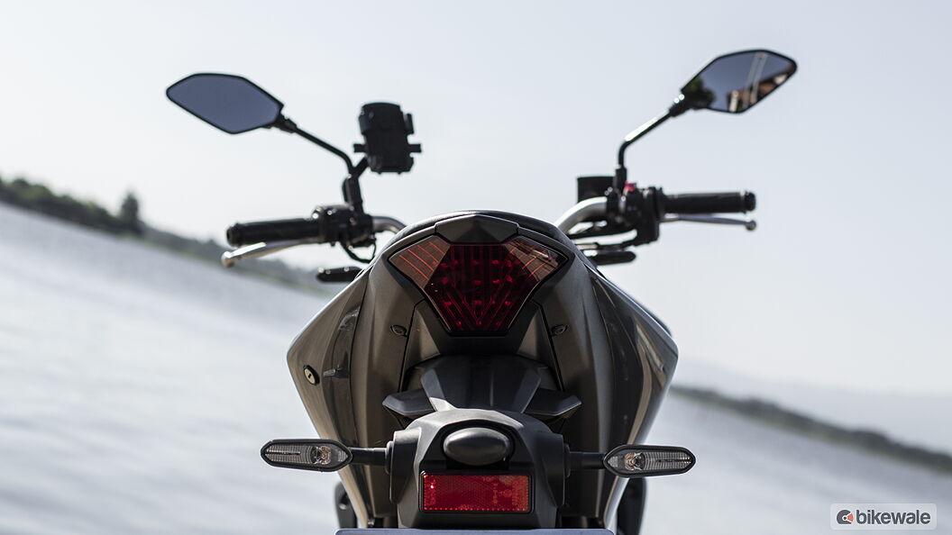 Yamaha MT-03 Tail Light Image – BikeWale