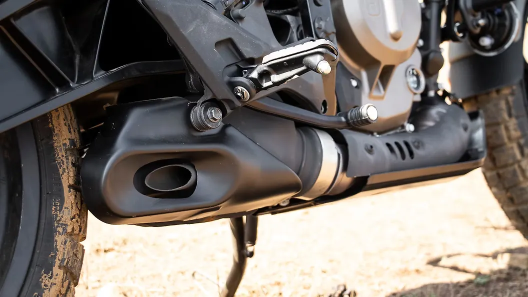 Husqvarna マフラー SVARTPILEN ハスクバーナ Husqvarna スヴァルトピレン250 401 SVARTPILEN