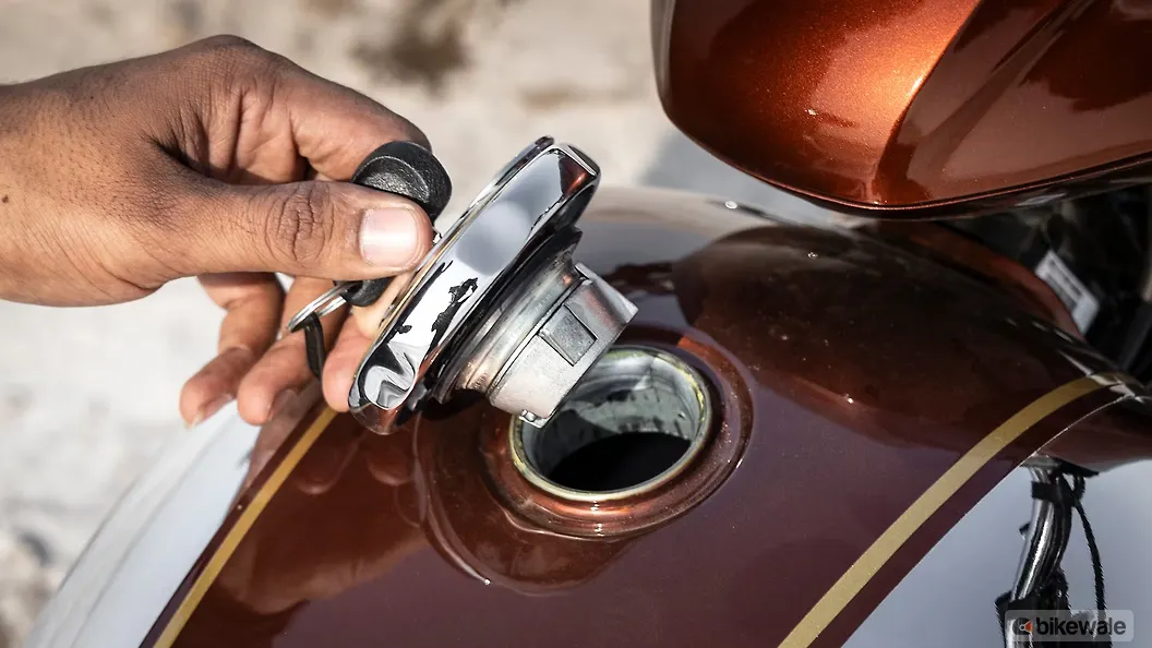 Jawa 350 Fuel Tank Image BikeWale