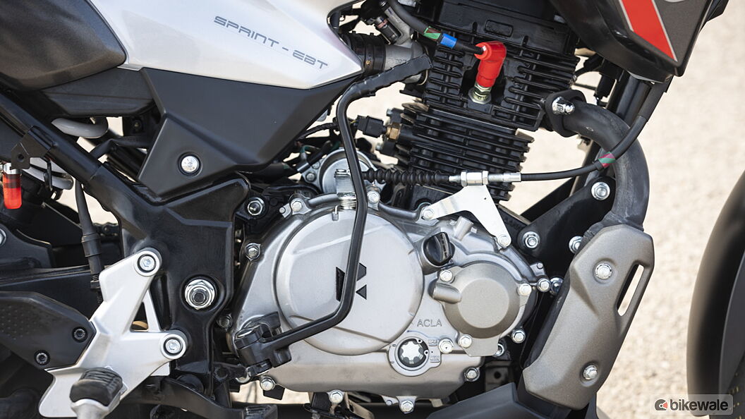 Hero Xtreme 125R Engine From Right
