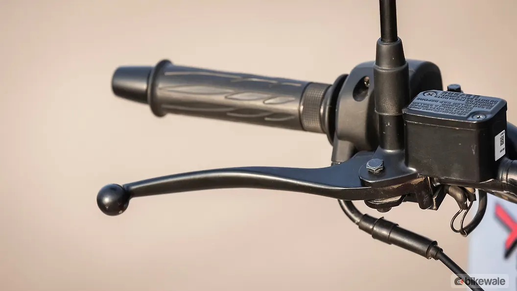 Hero Xtreme 125R Handle Bar Image BikeWale