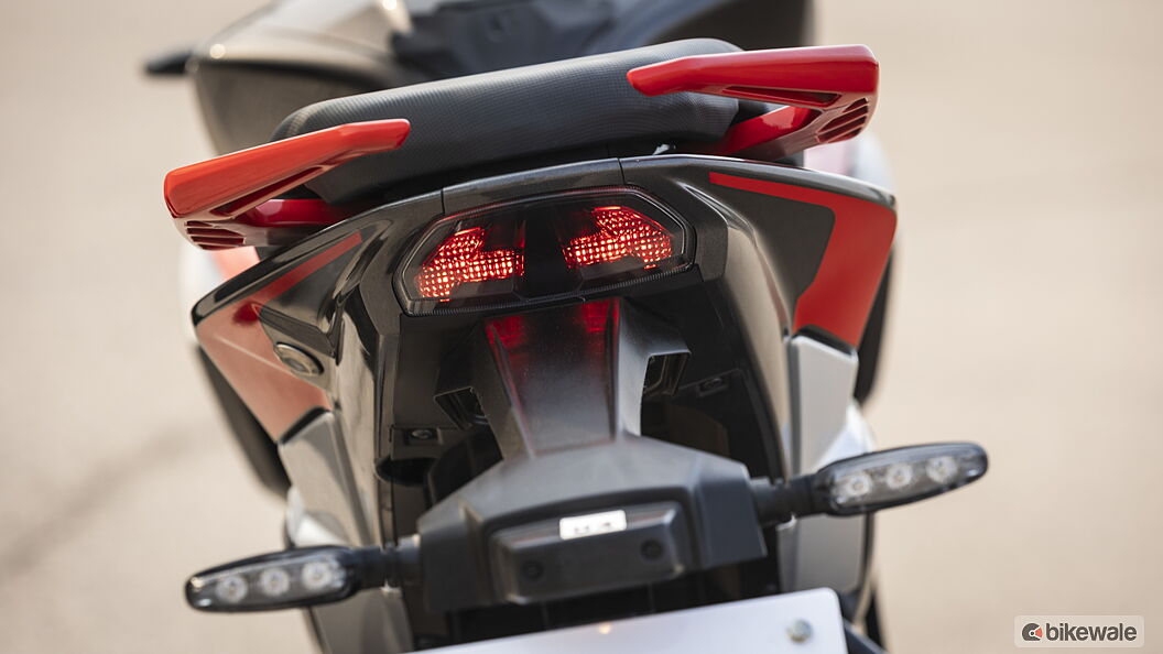 Hero Xtreme 125R Tail Light Image – BikeWale