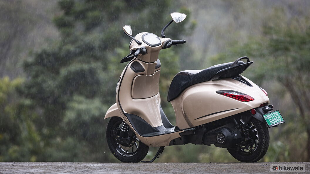 Bajaj Chetak Left Rear Three Quarter Image – BikeWale