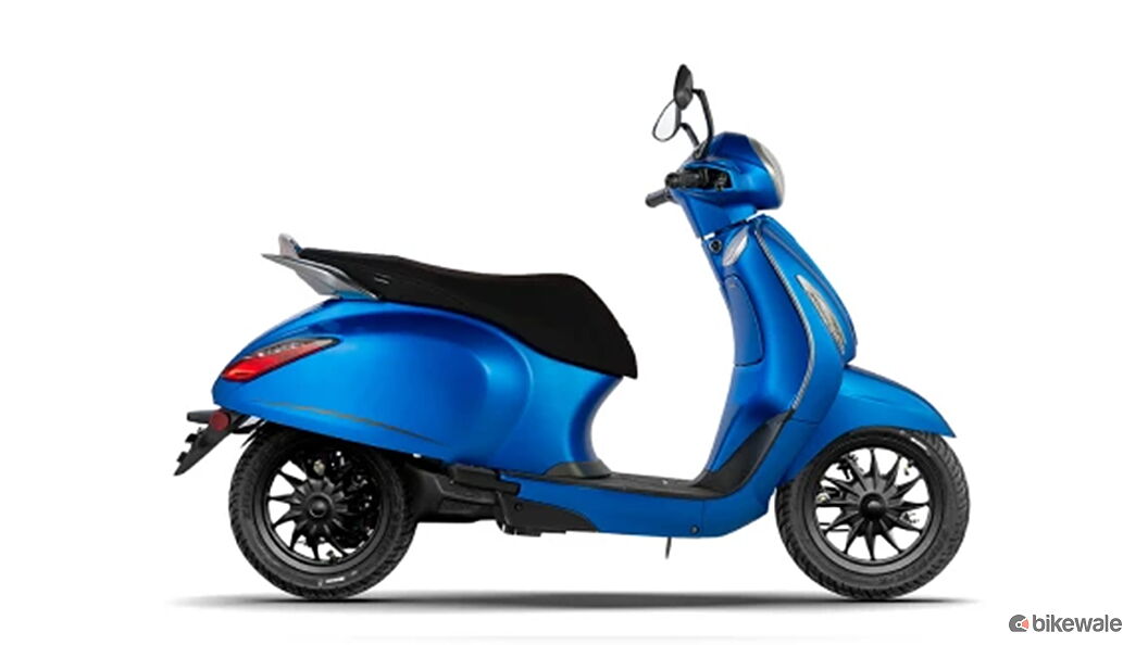 Bajaj Chetak Right Side View Image – BikeWale