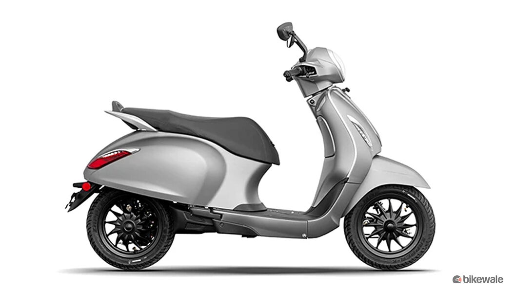 Bajaj Chetak Right Side View Image – BikeWale