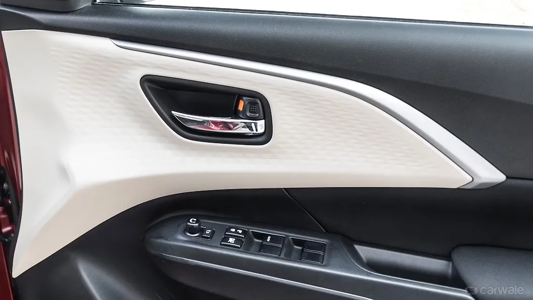 Maruti Suzuki Dzire Front Right Door Pad Handle