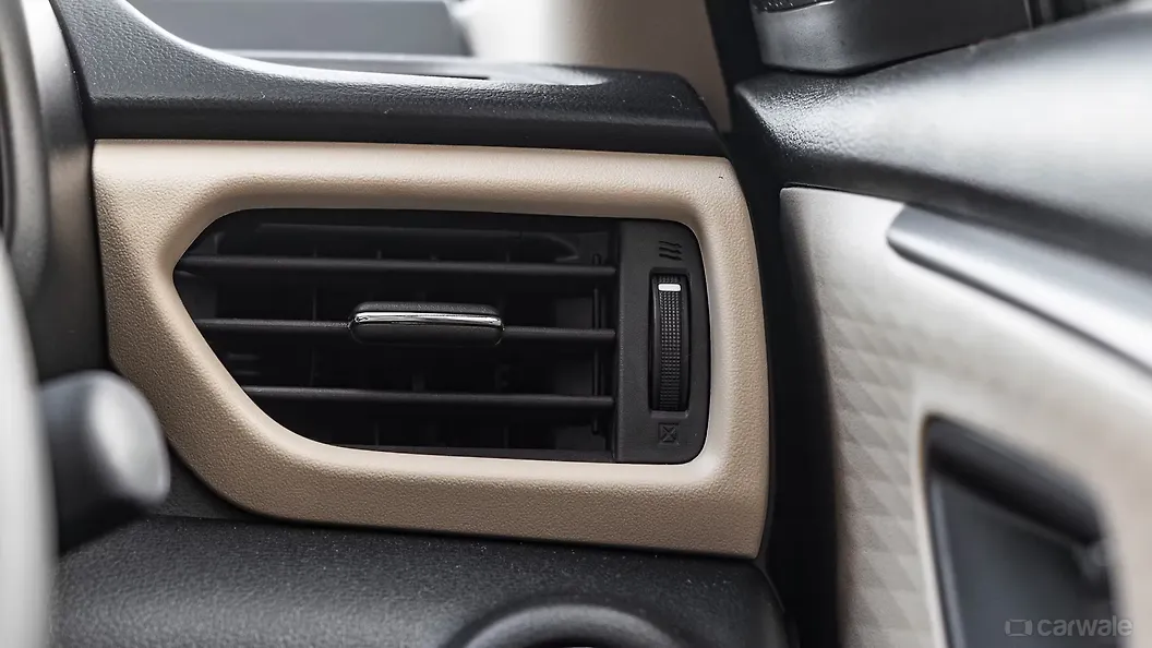 Maruti Suzuki Dzire Right Side Air Vents