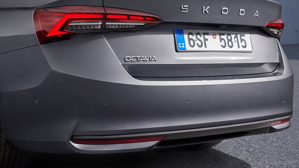 स्कोडा Octavia facelift बंद बूट/ट्रंक