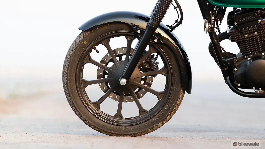 Kawasaki W175 Exhaust Headers Image – BikeWale