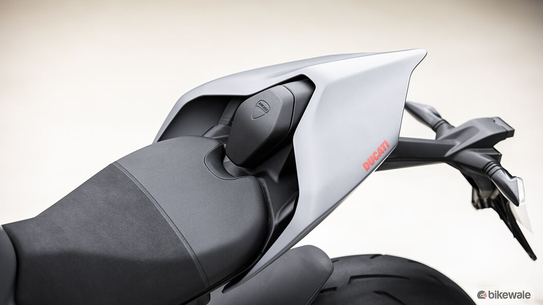 Ducati Streetfighter V4 Split Seat
