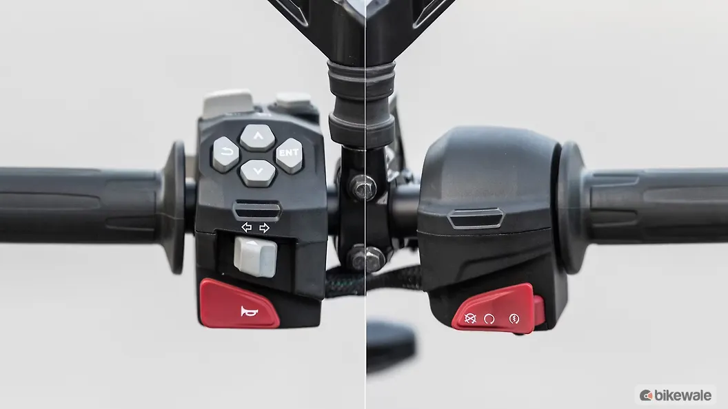 TVS Apache RTR 310 [2023-2024] Handlebar Image – BikeWale
