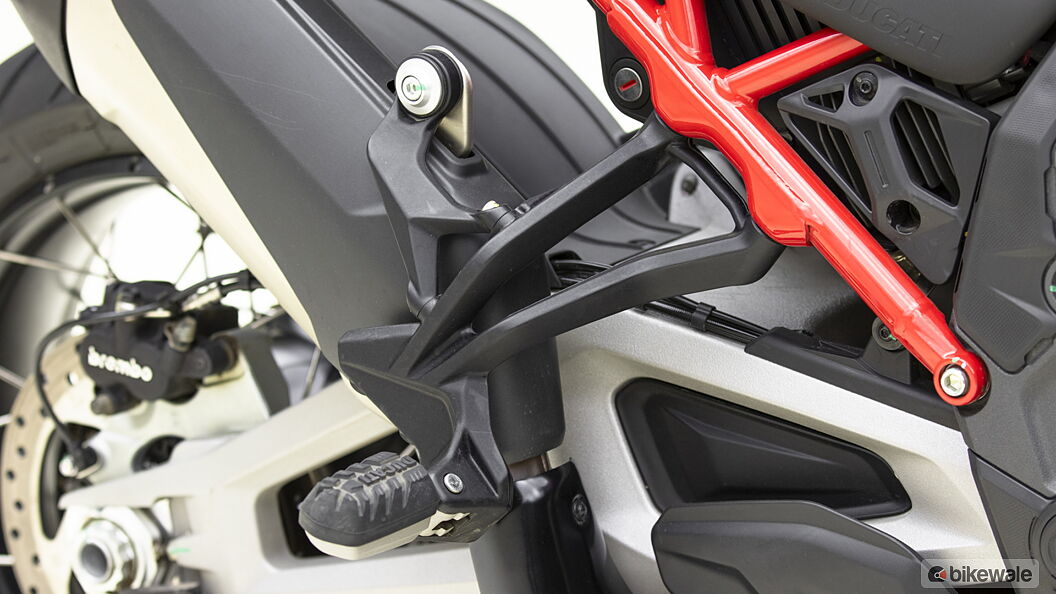 Ducati Multistrada V4 Silencer/Muffler