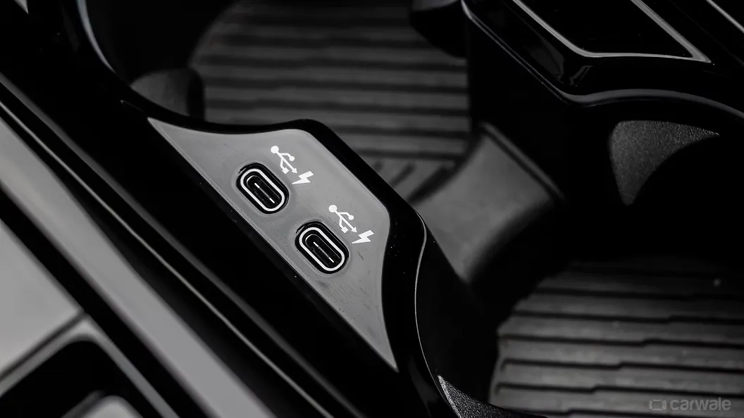BMW 5 Series USB Port/AUX/Power Socket/Wireless Charging