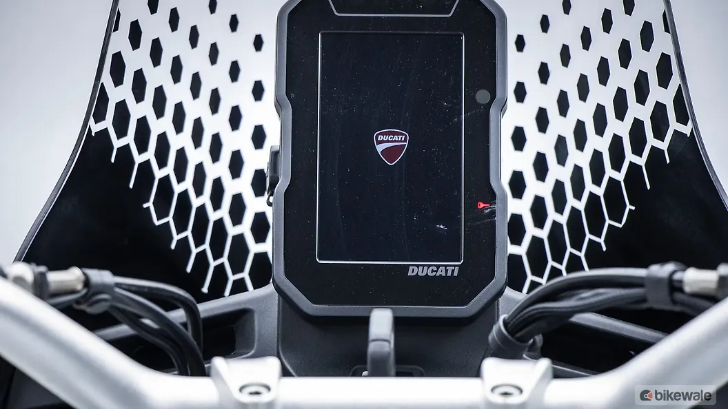 Ducati DesertX TFT / Instrument Cluster Image – BikeWale