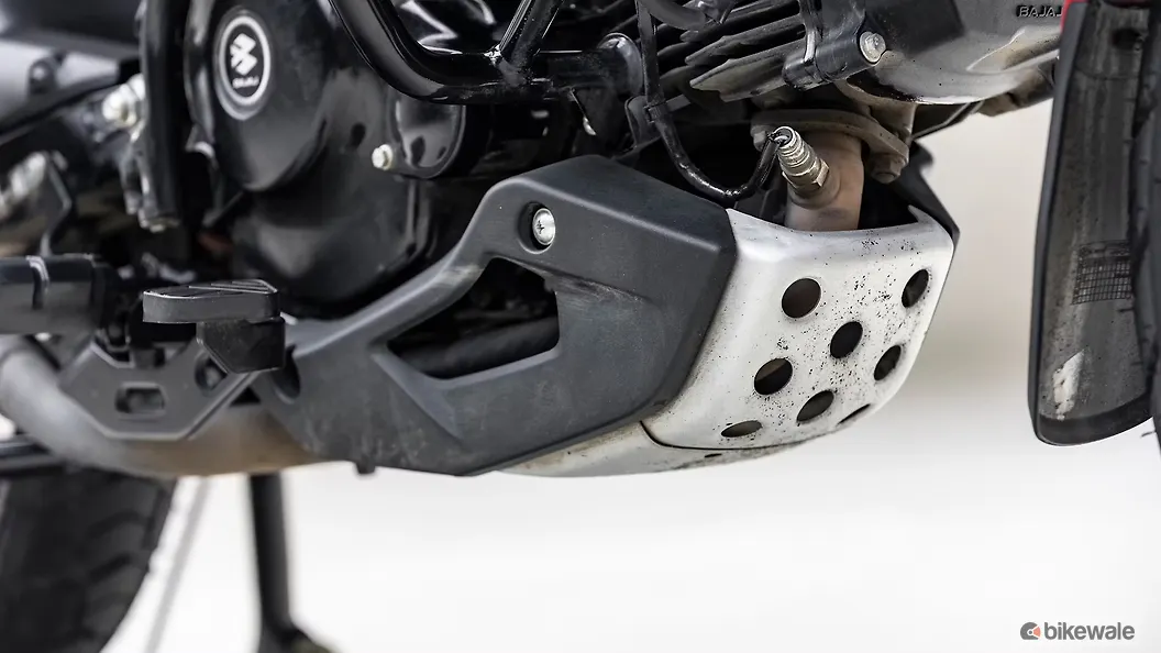 Bajaj Freedom Engine Crash Guard Image – BikeWale