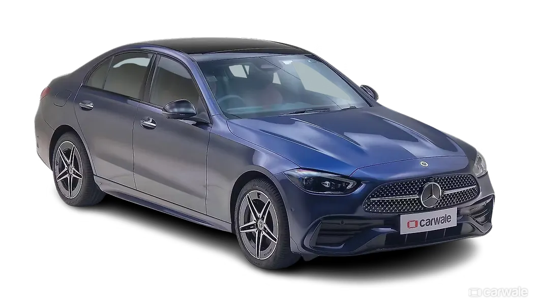 मर्सिडीज़ बेंज़ सी-क्लास ठीक सामने तीन चौथाई