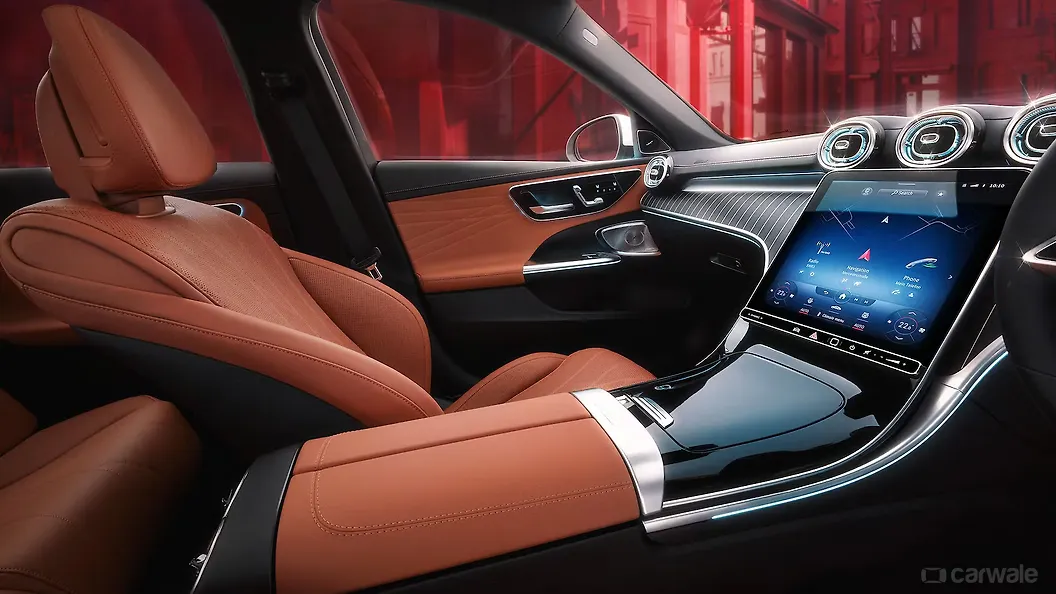 मर्सिडीज़ बेंज़ सी-क्लास इंफोटेनमेंट सिस्टम