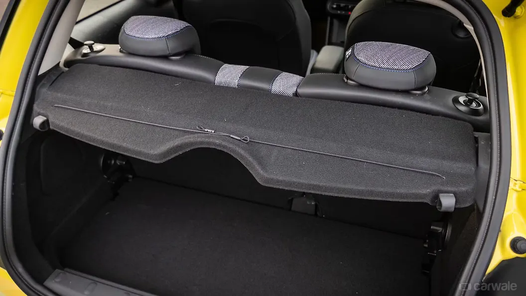 Mini Cooper Bootspace with Parcel Tray/Retractable