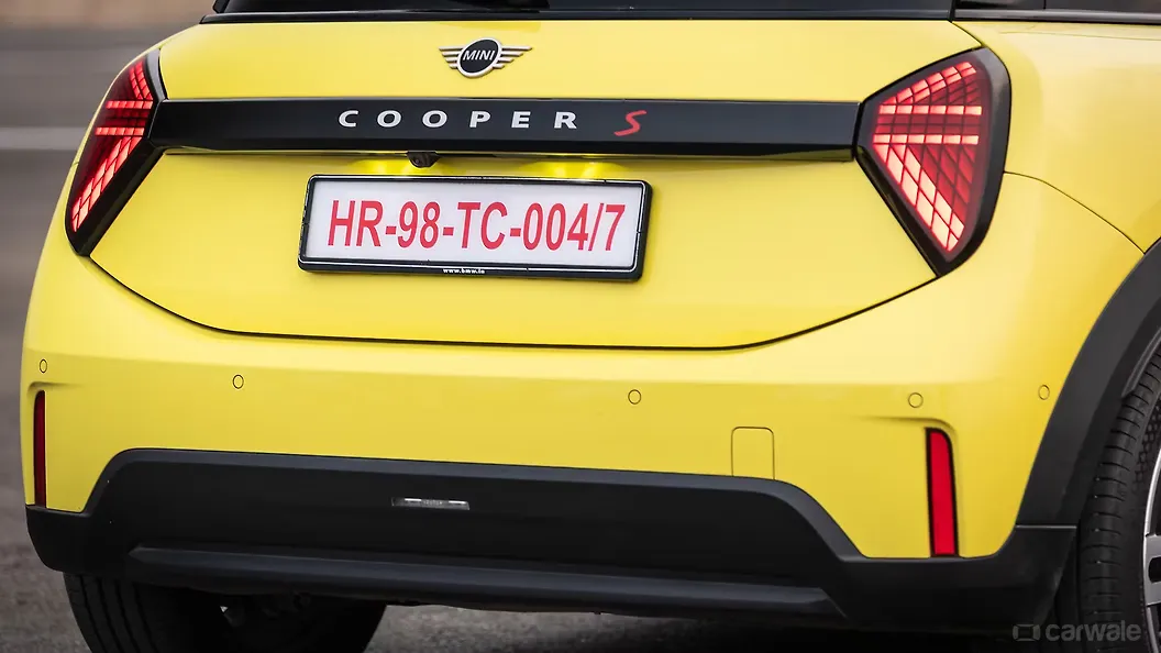 Mini Cooper Closed Boot/Trunk