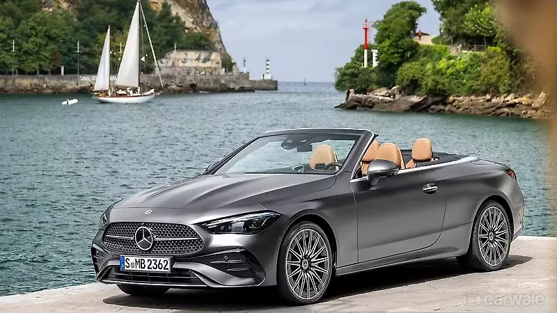Mercedes-Benz CLE Cabriolet Left Front Three Quarter