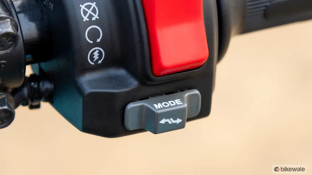 Wicked Looking Riding Switch River Indie Turn Indicators Switch Image – BikeWale