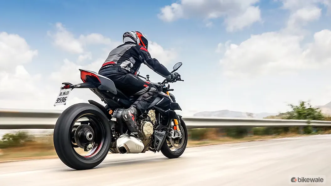 Ducati Streetfighter V4 Right Rear Three Quarter Image