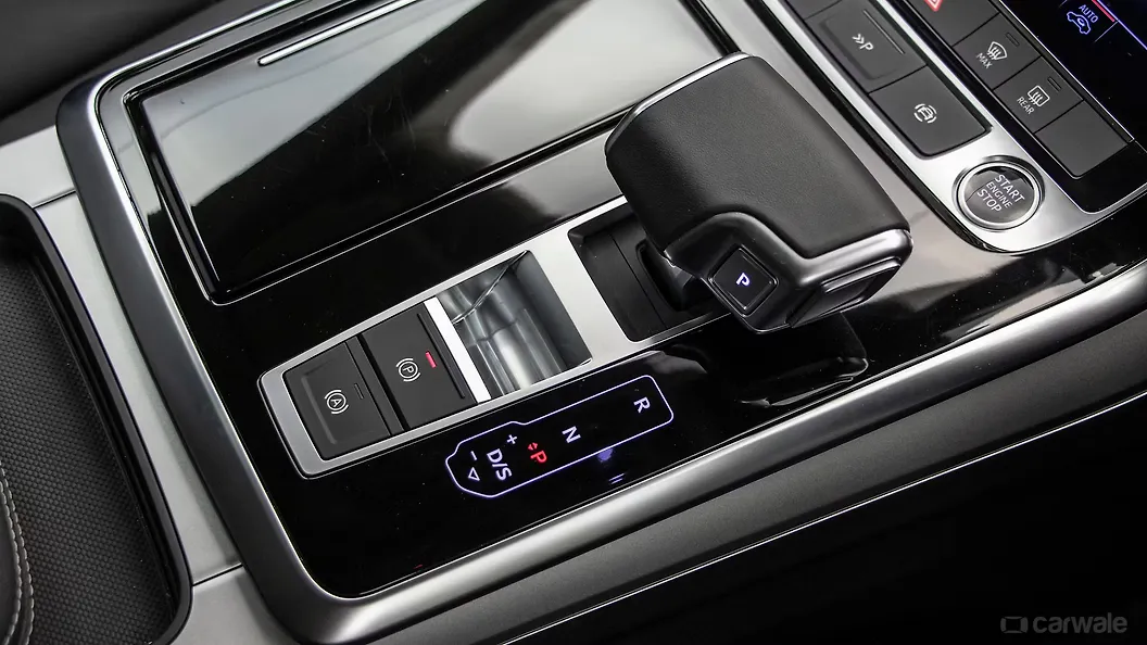 ऑडी Q8 गियर शिफ़्टर / गियर शिफ़्टर स्टॉक