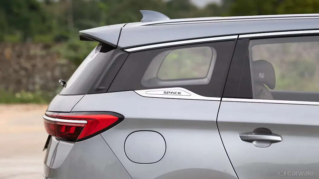 BYD eMax 7 Rear Quarter Glass BYD eMax 7 Rear Quarter Glass