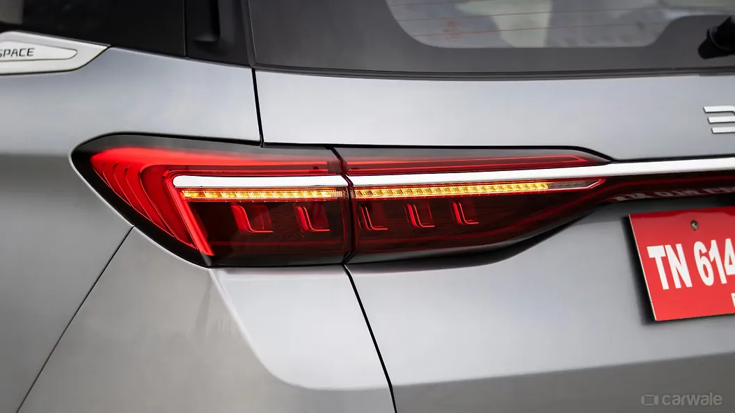 BYD eMax 7 Rear Signal/Blinker Light BYD eMax 7 Rear Signal/Blinker Light
