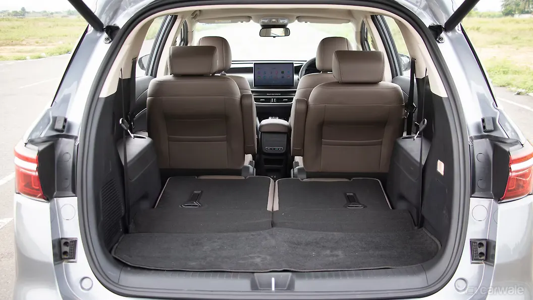 BYD eMax 7 Bootspace Rear Seat Folded