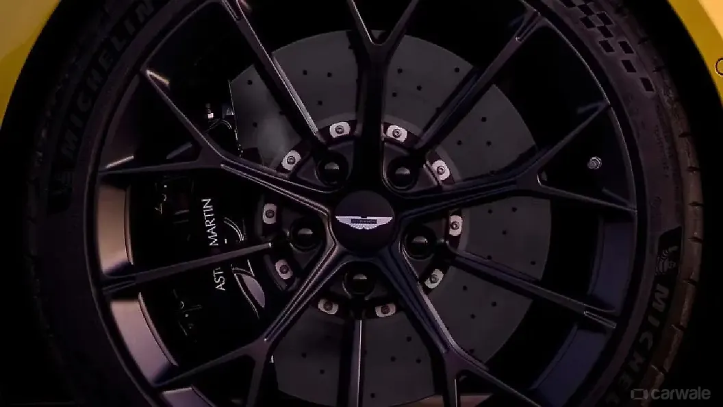 Aston Martin Vantage Wheel