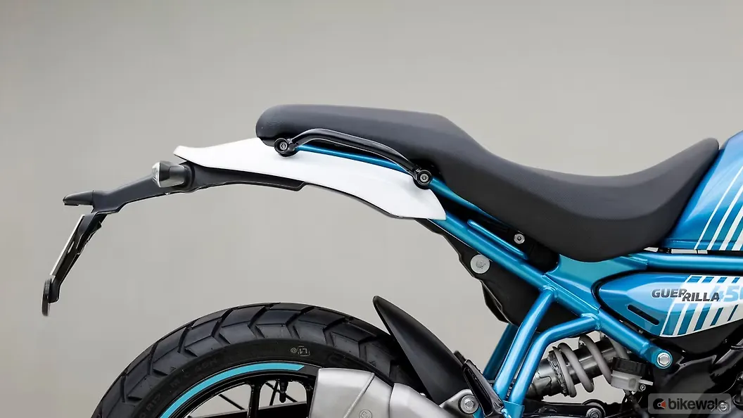 Royal Enfield Guerrilla 450 Right Front Three Quarter Image – BikeWale