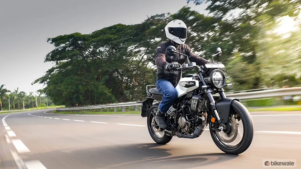 Husqvarna Vitpilen 250 Right Front Three Quarter