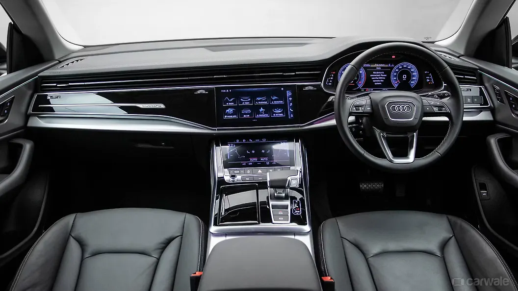 Audi Q8 Dashboard