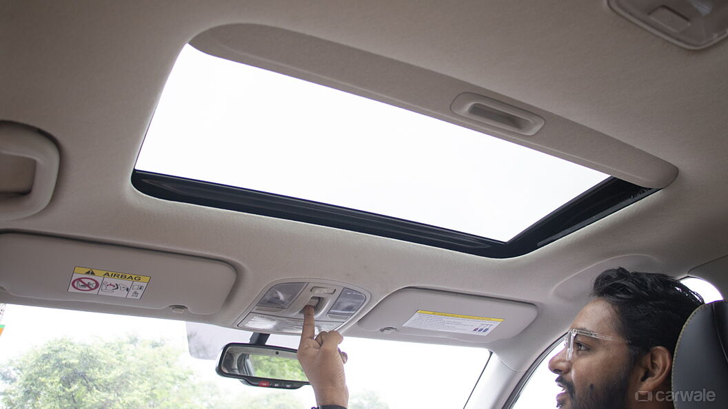 Kia Sonet Sunroof/Moonroof