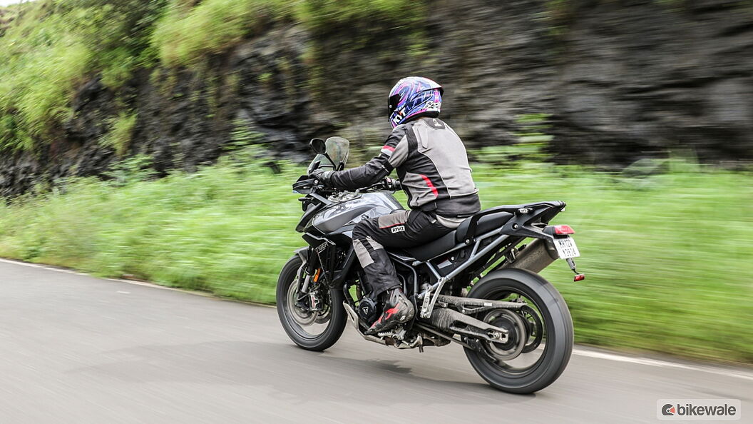 Triumph Tiger 900 Left Rear Three Quarter Image – BikeWale