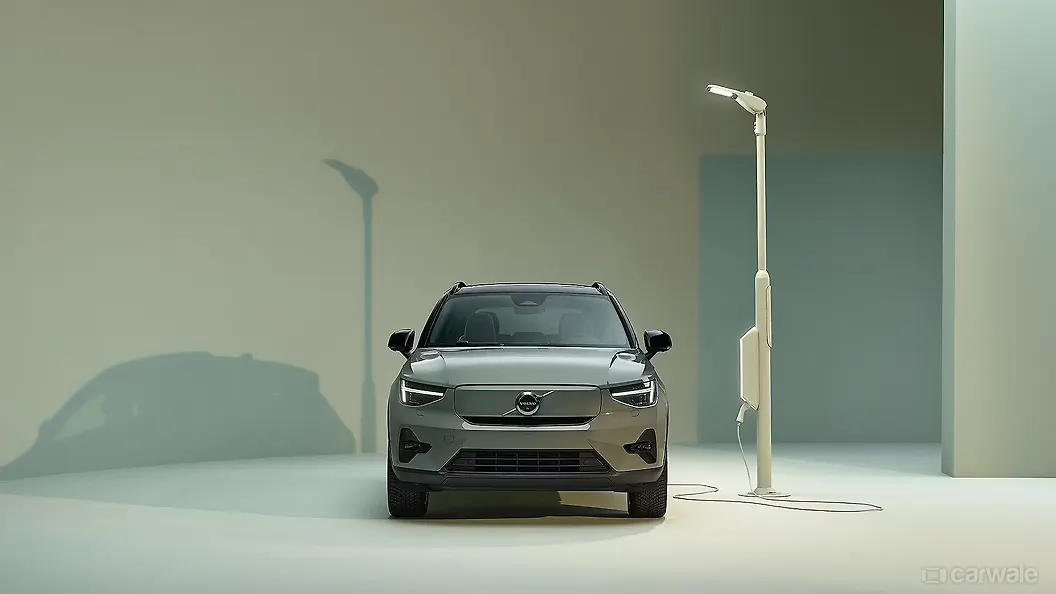 वॉल्वो EX40 सामने का दृश्य