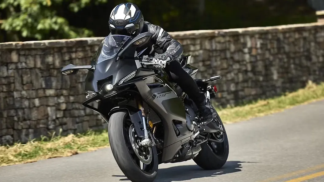 ₹ 398204_ZX6R_AH_Full_System_Pol