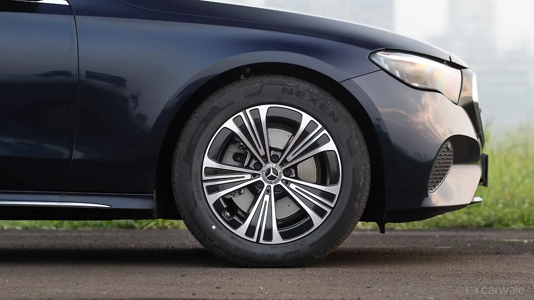 EClass Rear Seats Image, EClass Photos in India CarWale