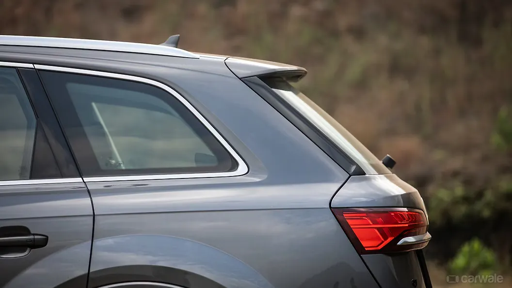 ऑडी q7 रियर क्वार्टर ग्लास