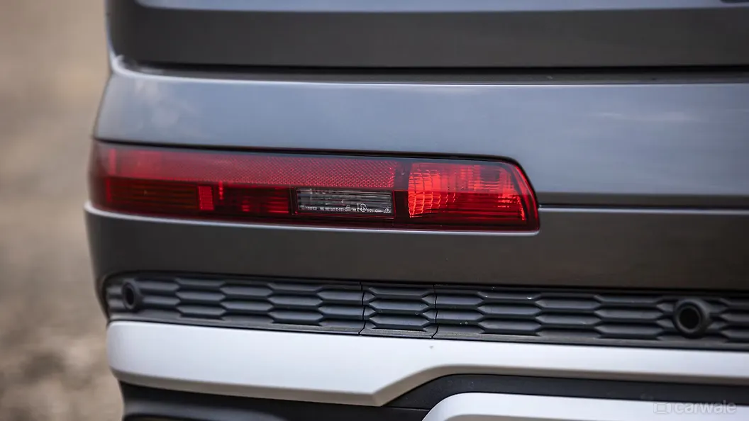 ऑडी q7 रिफ़्लेक्टर