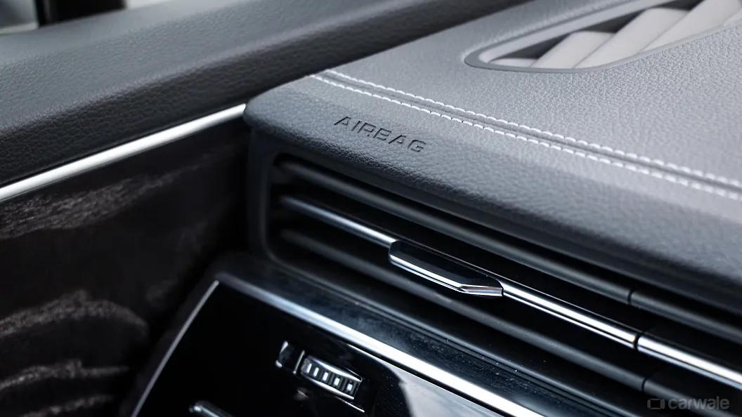 ऑडी q7 फ्रंट पैसेंजर एयरबैग