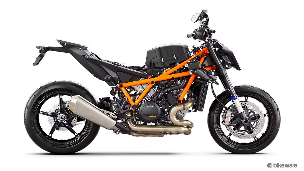 KTM 1390 Super Duke R Handlebar Image – BikeWale