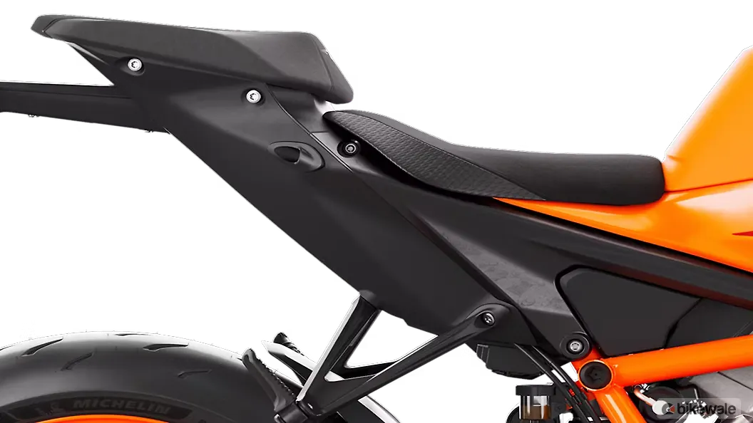 KTM 1390 Super Duke R Right Side View Image – BikeWale