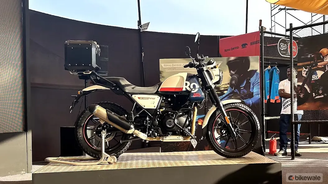 Royal Enfield Scram 440 Left Front Three Quarter Image – BikeWale